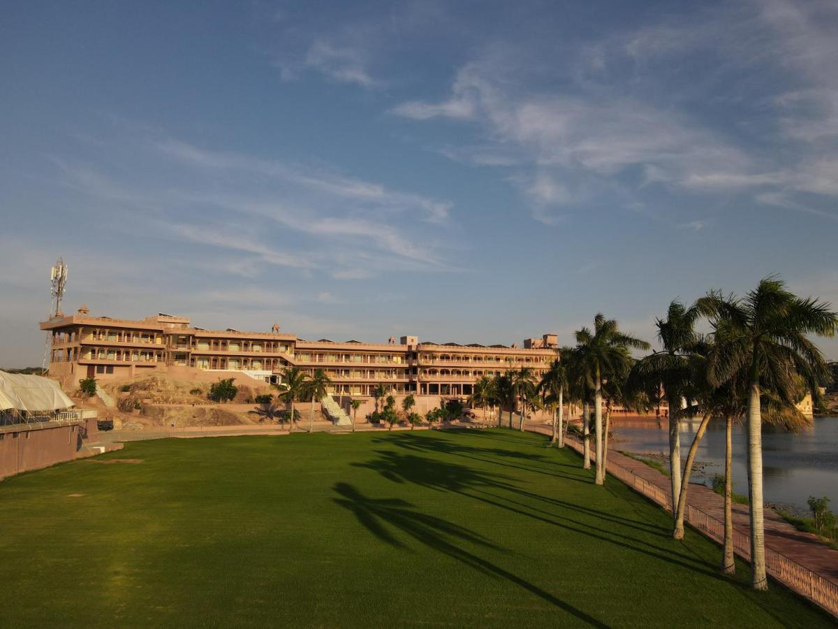 Lake View And 4* Jodhpur (Rajasthan)