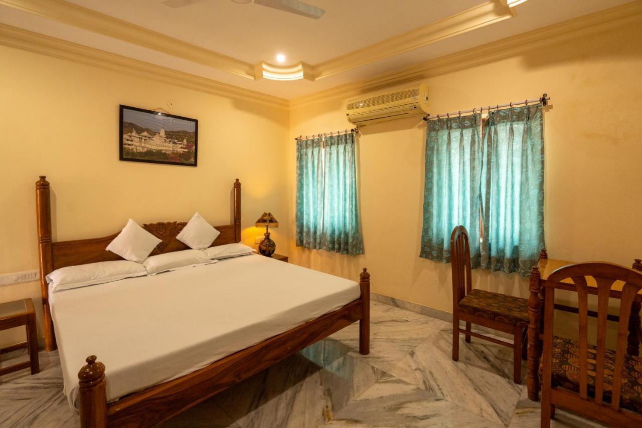 Resort Lake View And 4*